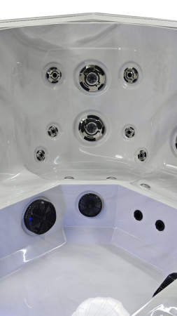 Переливной СПА бассейн Joyee Lucerne Spa